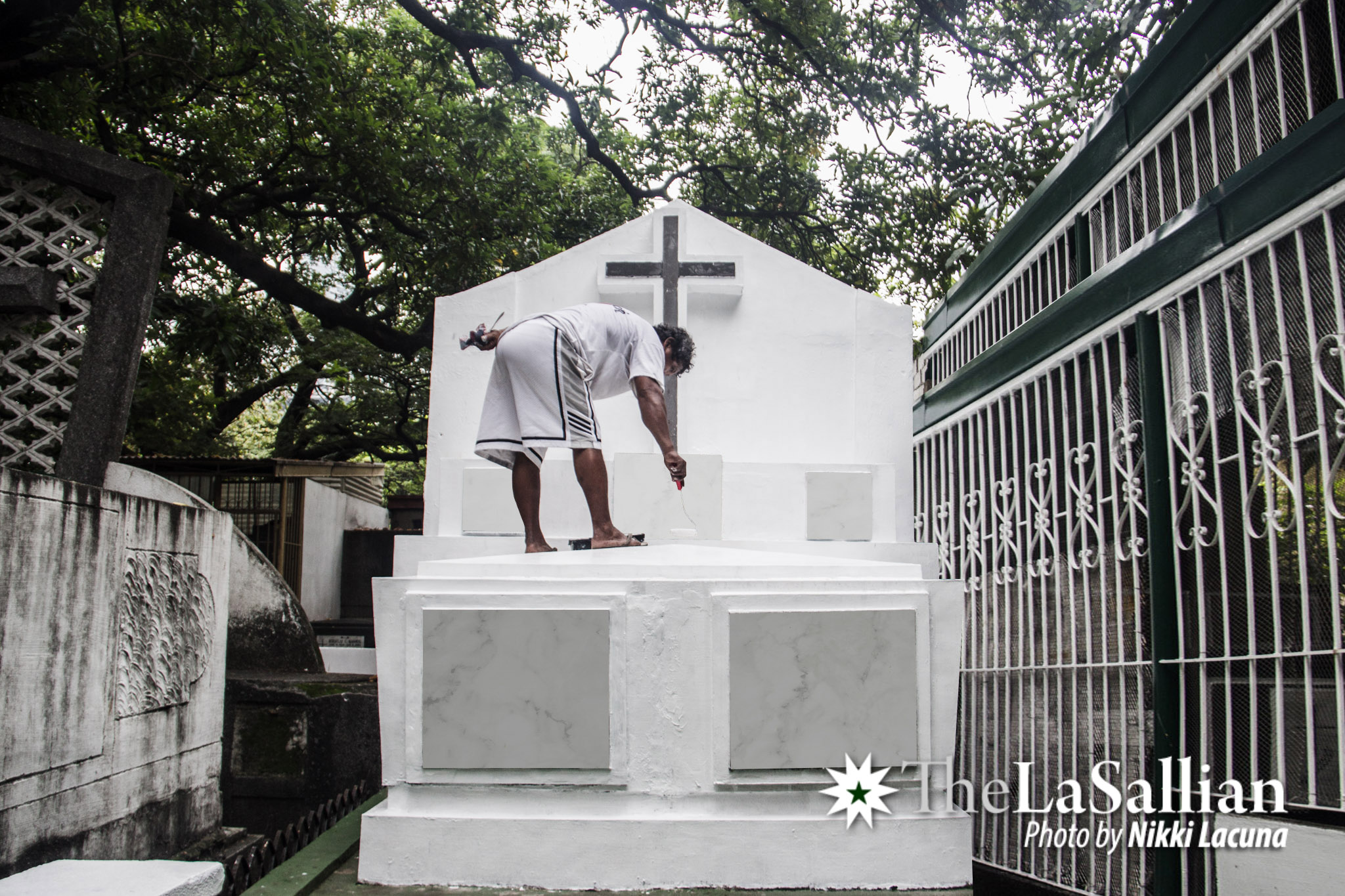 living-among-the-dead-the-life-of-a-public-cemetery-worker-the-lasallian