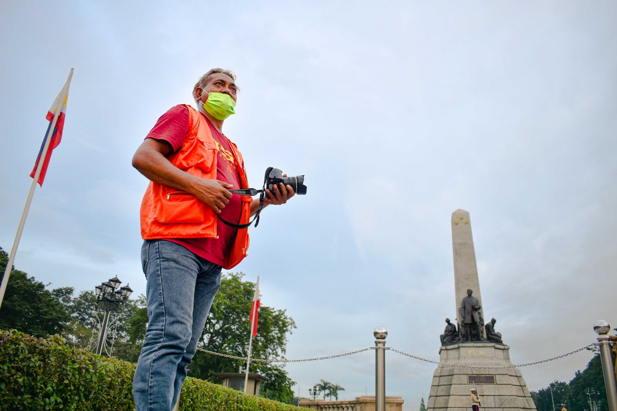 Livelihood through lens: The photographers of Luneta