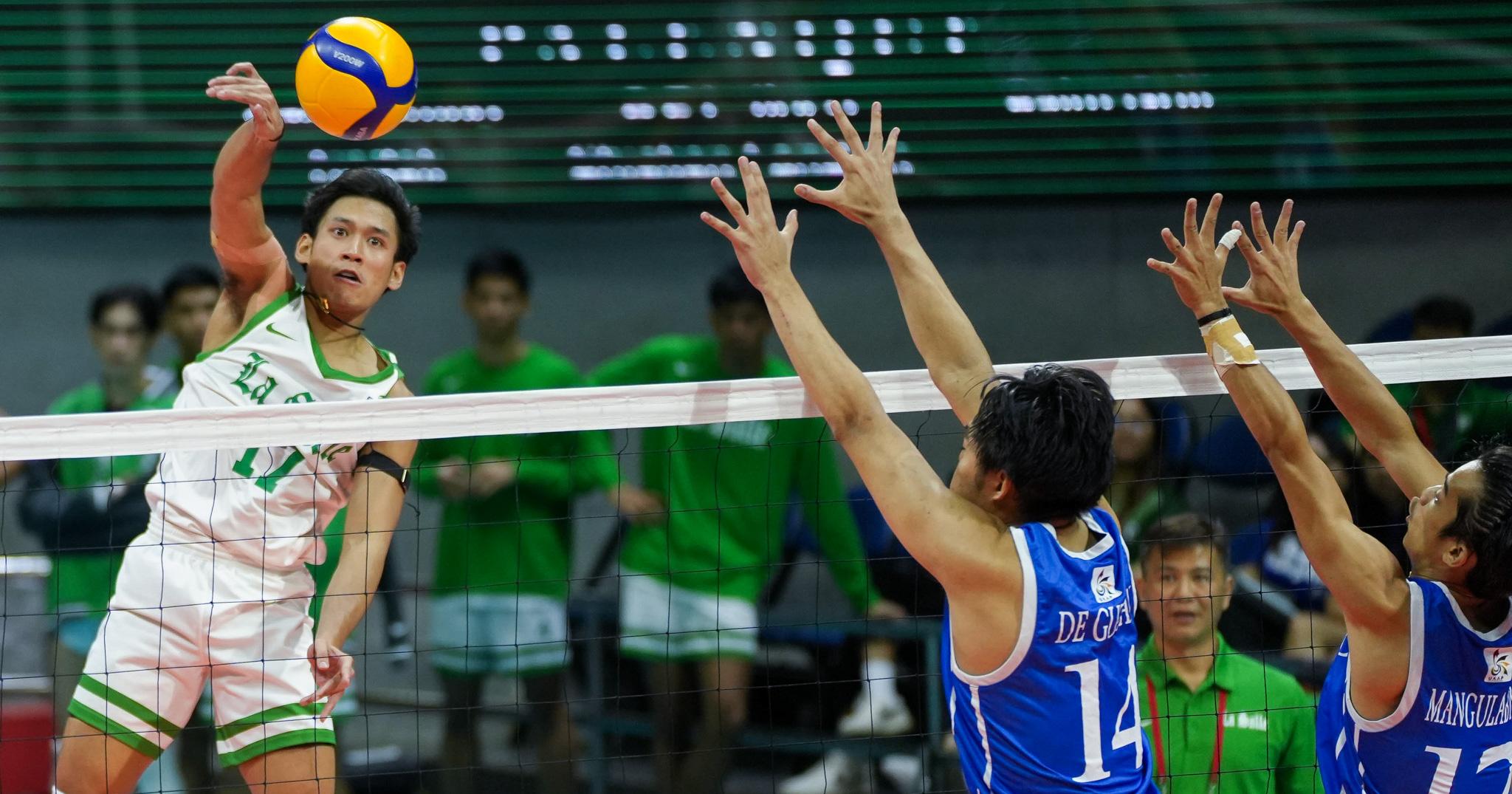 UAAP: Green Spikers crush Blue Eagles’ Final Four hopes, whip classic rivals in four sets